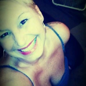 Meet your Posher, Carole